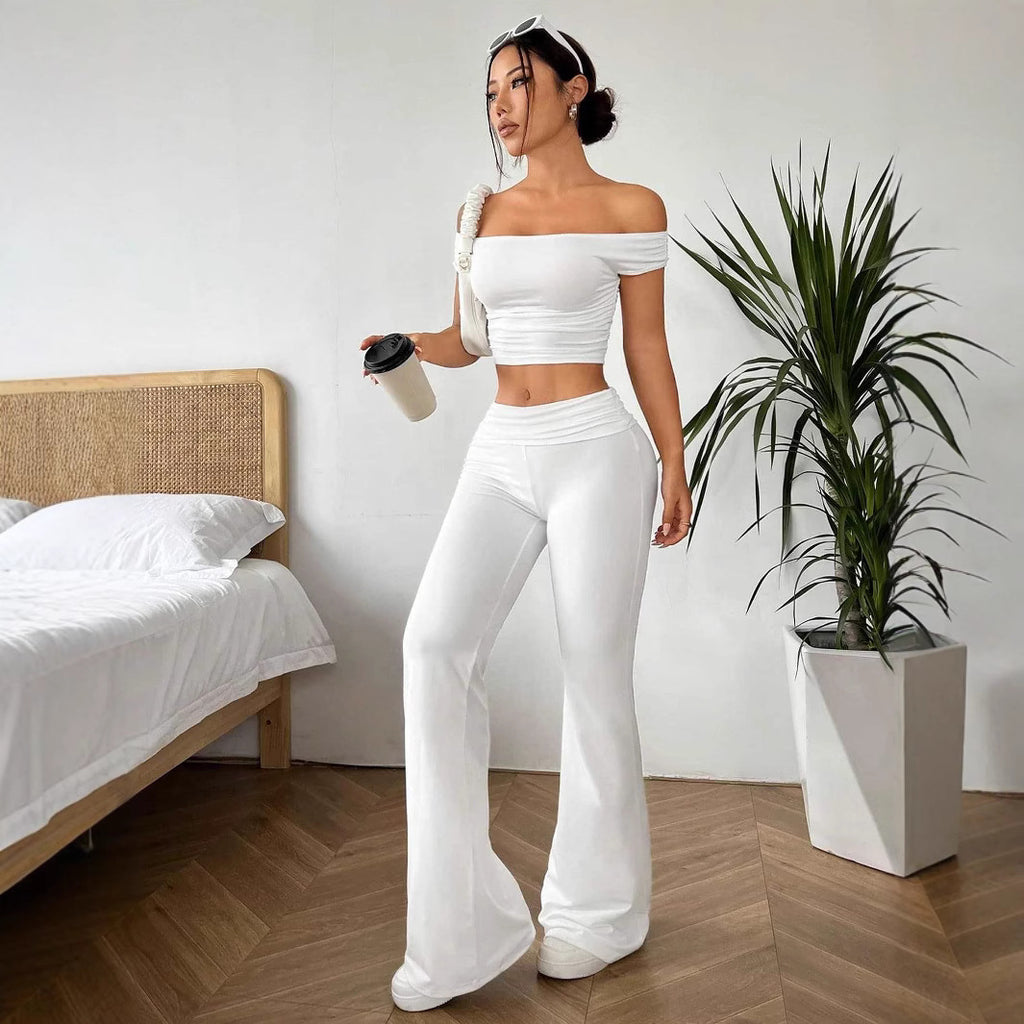 Pleated design  SilhouetteFitted  Type of Clothing Two-piece set   Gender